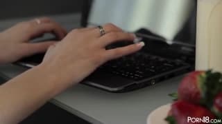 Potwierdź swoją pełnoletność