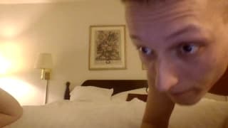 Dojrzała parka pierdoli sie w hotelu