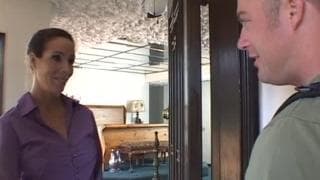 Brunetka która lubi minetę, ruchanie i spermę