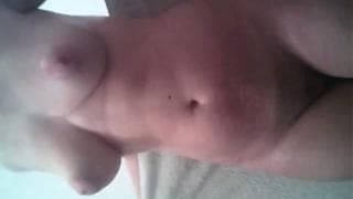 Po prysznicu pokażę wam moje cycki!