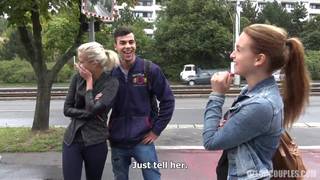 Ta grupowa sesja seksu rozpali calutką saunę