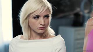 Znalazłam się między dwiema przybranymi mamuśkami!