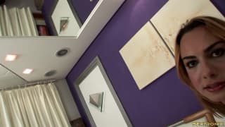 Bianca Andrade uwielbia smak kutasa!