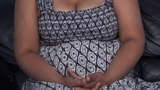 Stara dziwka i masturbacja mokrej pizdy