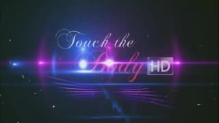 Azjatka wśliźnie się na jego twardego chuja