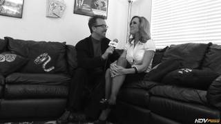 Brandi Love ssie dużego chuja w głębokim gardle Brandi Love ssie dużego chuja w głębokim gardle