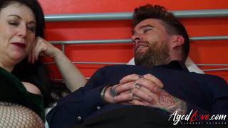 Potwierdź swoją pełnoletność