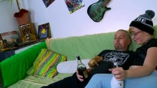 Kim Equinoxx dostaje podwójną penetrację w tym trio