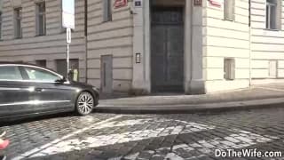 Dziwka z ulicy pierdoli się z białym i Murzynem