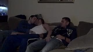 Trójkąt gejów da sobie dużo przyjemności