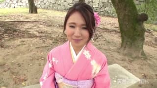 Gejsza dostaje masturbację i orgazm przed ruchaniem