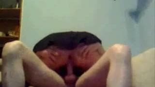 Nasmarował jej dupę i wyjebał głęboko