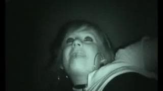 Nocna scena rżnięcia i ssania w sypialni