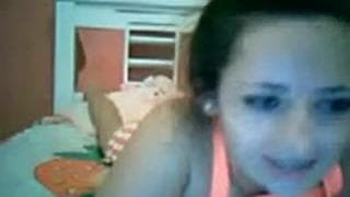 Gruba młoda dziwka podnieci nas cycami