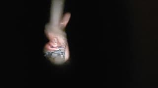 Podglądam ją jak goli pizdę w łazience