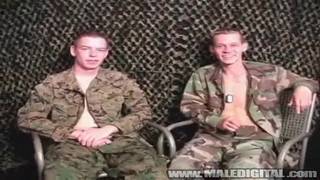 Todd Hunter z PJ obciągają w wojsku