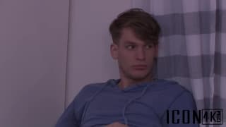 Gorący seks analny młodych i napalonych gejów