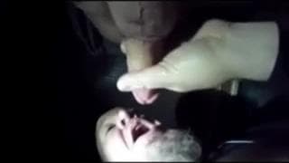 Fellatio w ciemnościach bardzo podnieca!