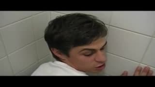 Dobre pierdolenie w toalecie na stacji