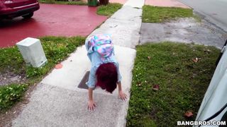 Lola Fae zaproszona do busa na pierdolenie