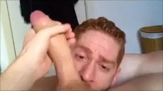 Rudy chłopak kocha obciągać i się rżnąć