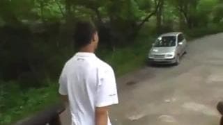 Szczupły gej nadziany na dużego kutasa