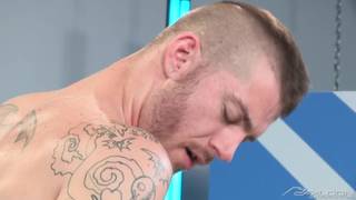 Sebastian Kross i Tryp Bates, obciąganie