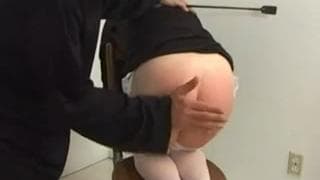 Księżulo da mocne klapsy ładnej zakonnicy!