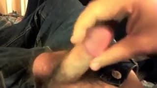 Młody różowy chuj w ręku właściciela