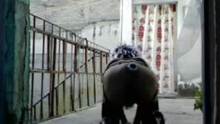 Transwestyta pierdoli się dildo głęboko