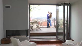 Francys Belle daje pasjonujący seks Lutro Steel