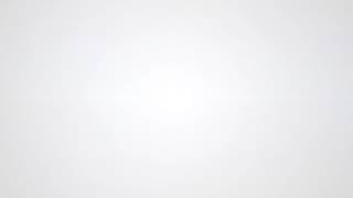 Dojrzała kobieta oferuje się grupie młodszych od siebie mężczyzn