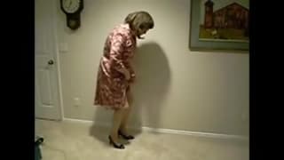 Ten facet kocha piękne ubrania swojej żony