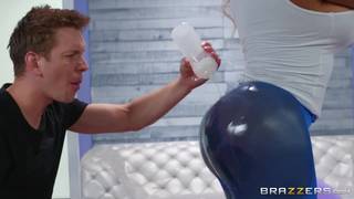 Wytatuowana duża dupa Moriah Mills wyjebana