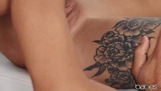 Liya namiętnie zerżnięta przez swojego mężczyznę