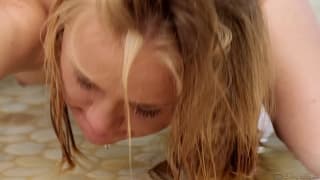 Wodne nimfy lesbijki Megan Salinas i Tracy Sweet