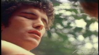 Duży chuj w dupie trochę boli, ale daje orgazm