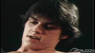 Wielki kutas jest perfekcyjny do porno video