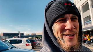 Nimfomanki szaleją z pięściami i squirtingiem w klubie!