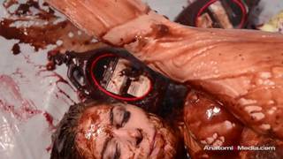 Ekstremalny trójkąt w czekoladzie z lesbijkami