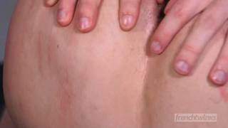 Młodzi geje z Francji w głębokiej penetracji