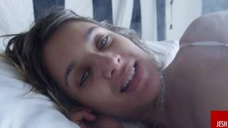 Nastoletnia Uma Jolie obciąga w POV i dostaje spermę na twarz