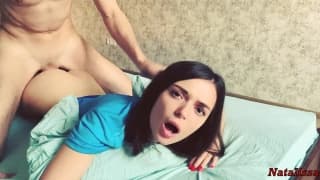 Młoda Natalissa umie się rżnąć i ssać jak dziwka!