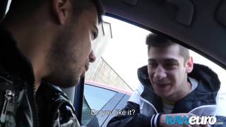 Potwierdź swoją pełnoletność