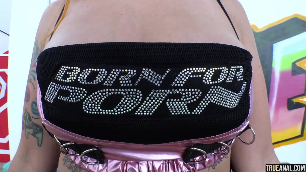 Potwierdź swoją pełnoletność