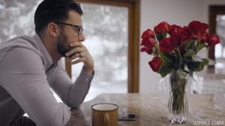 Angela White jeddzie z mężem do hotelu na seks