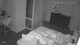 Chłopak miał mokre sny i teraz chce pierdolić