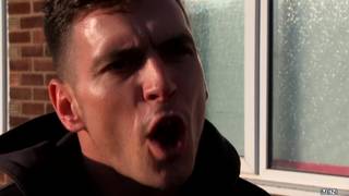 Landon Conrad i Paddy O'Brian dobrze się bawią w łóżku