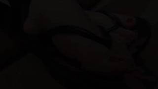 Lynn Pleasant rozbiera się do obciągania chuja