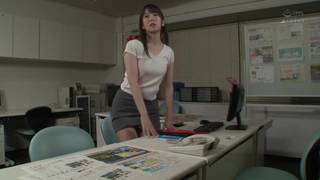 Azjatka lubi obciągać chuja i go zadowalać